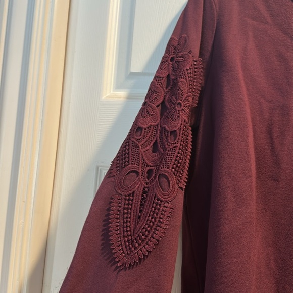 Lilly Pulitzer Rooney Plum Purple Lace Sleeve Sweatshirt S - Picture 5 of 8